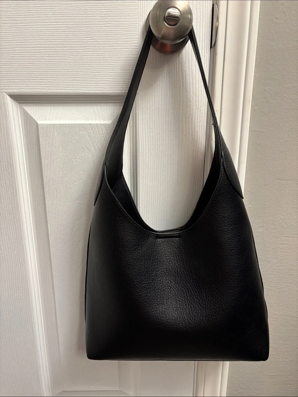 Minimalist Black Shoulder Bag for Women